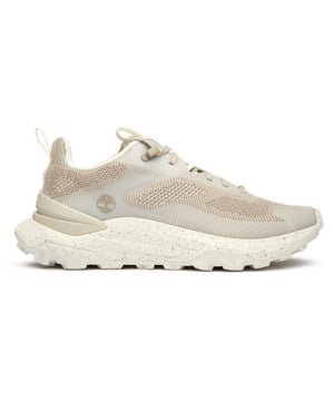 Der Timberland Motion Access Low Lace vereint sportive Leistung mit robuster Outdoor-Zuverlässigkeit. Diese Herren-Treter in natürlichen Farbtönen verfügen über ein leichtes Nylon-Obermaterial, das Atmungsaktivität bietet, ohne die Langlebigkeit zu opfern. Die Gummisohle mit TimberGrip-Technologie und dynamischer Stollenanordnung sorgt für außergewöhnlichen Halt auf verschiedenen Böden. Ihre Füße werden dank des komfortorientierten Designs, das spezialisierte Mittelsohlen- und Einlegesysteme umfasst, die jeden Schritt dämpfen, dankbar sein. Perfekt für städtische Abenteuer oder leichte Wanderaktivitäten.