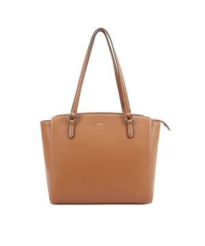 Discover the Matina, an exquisitely designed leather shoulder bag that perfectly combines elegance and functionality. With its sleek, modern silhouette and a tasteful brand logo pin, this bag is a stylish accessory for any occasion. The spacious interior, accessible via a secure top zip, features both zip and slip pockets to keep your essentials organized. Whether you're heading to the office or out for a night on the town, the Matina shoulder bag is your go-to choice for sophistication and practicality.