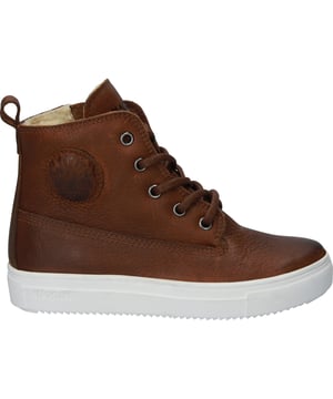 De Aspen Pal sneaker voor kinderen is opvallend dankzij het iconische en authentieke ontwerp, hoogwaardig leer van uitstekende kwaliteit en een zachte en comfortabele voering met een comfortabele cupzool. Dit alles zorgt voor een perfecte pasvorm en flexibiliteit voor de kleintjes!