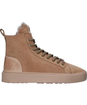 Sneaker (high) der Marke Blackstone. In der Farbe NUDE. Hergestellt aus Double Face Leather mit einem Futter aus Sheepskin. Dieser Schuh ist mit einer Cup Sohle gefertigt.