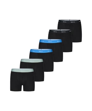 Trunks in een multi-pack van Phil & Co; voor iedereen die van comfortabel houdt! De sets bestaan uit zes retro shorts in verschillende designs. De liefdevol ontworpen zwembroeken voegen variatie toe aan je garderobe. De materiaalmix van zacht katoen en comfortabele stretchvezels garandeert vormbehoud en comfort. De shorts hebben geen irriterende naden bij het zitvlak. De brede contrasterende tailleband geeft de shorts de finishing touch en zorgt ervoor dat de shorts niet afzakken en blijven zitten waar ze horen, zelfs onder druk.