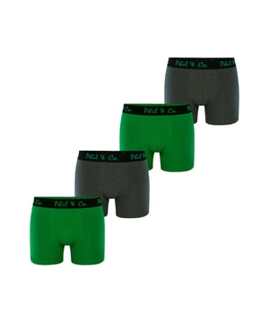 Strakke zwembroeken in klassieke ontwerpen van Phil & Co. Berlin. De zachte materiaalmix zorgt ervoor dat ze hun vorm behouden en comfortabel zijn om te dragen. De shorts hebben geen irriterende naden bij het zitvlak en de brede contrasterende tailleband geeft de shorts de finishing touch en zorgt ervoor dat de shorts niet afzakken en blijven zitten waar ze horen, zelfs onder druk. De set bestaat uit vier shorts in verschillende klassieke designs.