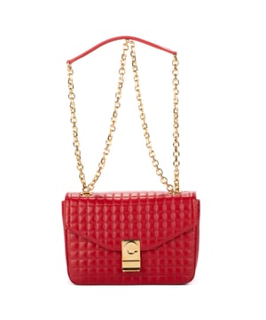 Celine Bolsas C bag  Bolso bandolera en Rojo Piel de becerro y Oro hardware. El producto esta en Perfectas Condiciones (AA).
  Dimensiones: 21x15x8 cm 
  Accesorios incluidos: None
  
  BrandCo Paris encuentra artículos raros y en las mejores condiciones a precios increíbles. ¡Vale la pena tener paciencia! Compra con confianza: todos los artículos de BrandCo Paris son seleccionados y autenticados cuidadosamente por nuestro equipo de expertos.
  Todos los artículos vienen con un certificado de autenticidad y un embalaje entregado por BrandCo Paris.
  Tabla de clasificación de la condición del artículo
  N (como nuevo)
  AA (perfecto estado)
  A (excelente estado)
  AB (muy buen estado)
  B (bueno/regular)