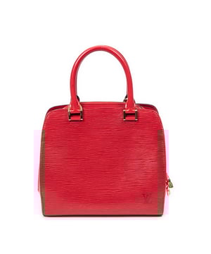 Louis Vuitton Tassen Pont-Neuf  Handtas in de Rood Kalfsleer in de Gouden Messing  hardware. Het product is in In Uitstekende Staat (A).
  Afmetingen: 24x22x10 cm 
  Inclusief accessoires: None
  Opmerkingen over de buitenkant: Lichte slijtage op het leer aan de onderkant
Opmerkingen over de band/het handvat: Lichte slijtagesporen op handgrepen
  BrandCo Paris vindt zeldzame artikelen in de beste staat voor ongelooflijke prijzen. Het is de moeite waard om geduldig te zijn! Koop met vertrouwen: alle artikelen van BrandCo Paris worden zorgvuldig geselecteerd en geverifieerd door ons team van experts.

  Alle artikelen worden geleverd met een certificaat van echtheid en verpakt door BrandCo Paris.

  Classificatietabel voor de conditie van het artikel:

  N (als nieuw)
  AA (perfecte staat)
  A (uitstekende staat)
  AB (zeer goede staat)
  B (goede/redelijke staat)