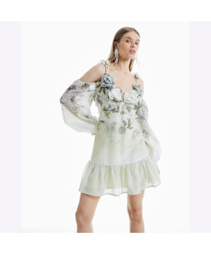V-neck, Cold shoulder design, Long sleeves, 3D floral trimming, Floral print, Mini length, Ruffled hemAbout the brandFASHION IS OUR DNARiver Island is an icon of the British high street. Inspired by the latest trends and our heritage style archives, we've been serving style and leading trends for over sixty years.We make fashion for real people with real lives, who want to look real good. Because life's a celebration - let's dress for it.