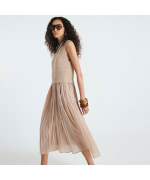 Round neckline, Sleeveless, Knitted, Hybrid design, Maxi lengthAbout the brandFASHION IS OUR DNARiver Island is an icon of the British high street. Inspired by the latest trends and our heritage style archives, we've been serving style and leading trends for over sixty years.We make fashion for real people with real lives, who want to look real good. Because life's a celebration - let's dress for it.