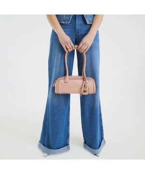 Faux leather fabric, RI branding, Charm detail, Zipped fastening, Shoulder strapped, Strapped stud pressed fastening, Handle drop length: 23cm, Bag dimensions: H: 12cm x W: 30cm x D: 10.5cmAbout the brandFASHION IS OUR DNARiver Island is an icon of the British high street. Inspired by the latest trends and our heritage style archives, we've been serving style and leading trends for over sixty years.We make fashion for real people with real lives, who want to look real good. Because life's a celebration - let's dress for it.