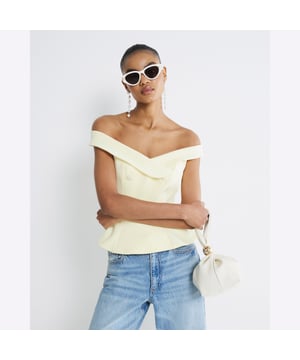 Bardot neckline, Sleeveless, Button detailAbout the brandFASHION IS OUR DNARiver Island is an icon of the British high street. Inspired by the latest trends and our heritage style archives, we've been serving style and leading trends for over sixty years.We make fashion for real people with real lives, who want to look real good. Because life's a celebration - let's dress for it.