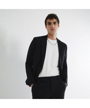 Skinny fit, Notch lapels, Chest pocket, Button fastening, Long sleevesAbout the brandFASHION IS OUR DNARiver Island is an icon of the British high street. Inspired by the latest trends and our heritage style archives, we've been serving style and leading trends for over sixty years.We make fashion for real people with real lives, who want to look real good. Because life's a celebration - let's dress for it.