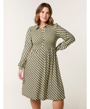Gorgeous in geometric! A trendy shirt dress that will be sure to take you from desk to dinner stress free this summer.