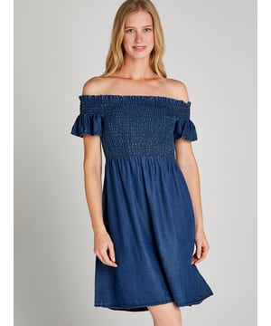 Mit einer sommerlichen Silhouette. Kombinieren Sie es mit Sandalen für ein sofortiges Outfit, das alle Ihre Wochenendpläne erfüllt.