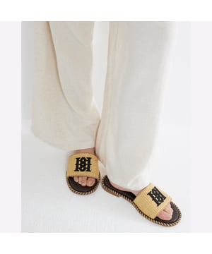 Raffia, Flat soles, Round open toe, Embroidered brandingAbout the brandFASHION IS OUR DNARiver Island is an icon of the British high street. Inspired by the latest trends and our heritage style archives, we've been serving style and leading trends for over sixty years.We make fashion for real people with real lives, who want to look real good. Because life's a celebration - let's dress for it.