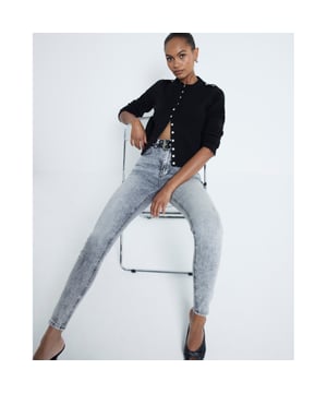 Super skinny fit, Denim fabric, Belt loops, Classic 5 pockets, Button and zip fasteningAbout the brandFASHION IS OUR DNARiver Island is an icon of the British high street. Inspired by the latest trends and our heritage style archives, we've been serving style and leading trends for over sixty years.We make fashion for real people with real lives, who want to look real good. Because life's a celebration - let's dress for it.