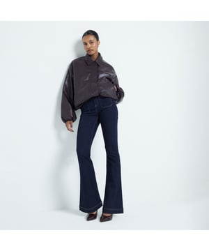 High rise, Flare design, Denim fabric, Belt loops, Classic 5 pockets, Button and zip fasteningAbout the brandFASHION IS OUR DNARiver Island is an icon of the British high street. Inspired by the latest trends and our heritage style archives, we've been serving style and leading trends for over sixty years.We make fashion for real people with real lives, who want to look real good. Because life's a celebration - let's dress for it.