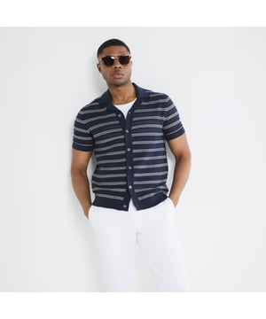 Collared, Stiped print, Textured, Buttoned fastening, Short sleeves, LightweightAbout the brandFASHION IS OUR DNARiver Island is an icon of the British high street. Inspired by the latest trends and our heritage style archives, we've been serving style and leading trends for over sixty years.We make fashion for real people with real lives, who want to look real good. Because life's a celebration - let's dress for it.
