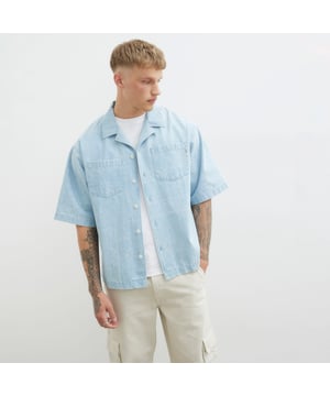 Regular fit, Denim fabric, Collared, Paisley print, Chest pockets, Embroidered, Buttoned fastening, Short sleevesAbout the brandFASHION IS OUR DNARiver Island is an icon of the British high street. Inspired by the latest trends and our heritage style archives, we've been serving style and leading trends for over sixty years.We make fashion for real people with real lives, who want to look real good. Because life's a celebration - let's dress for it.