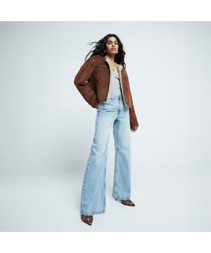 Petite collection, High waisted, Relaxed straight fit, Denim fabric, Belt loops, Classic 5 pockets, Button and zip fasteningAbout the brandFASHION IS OUR DNARiver Island is an icon of the British high street. Inspired by the latest trends and our heritage style archives, we've been serving style and leading trends for over sixty years.We make fashion for real people with real lives, who want to look real good. Because life's a celebration - let's dress for it.