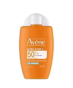 Discover Avène Ultra Fluid Oil Control SPF50+, a premium sunscreen for oily and combination skin types. Its lightweight, water-like texture absorbs quickly and provides high protection against harmful UV rays and blue light. Infused with monolaurin, it controls oil and shine, ensuring a matte finish. Fragrance-free and water-resistant, this sunscreen is perfect as a makeup base. For best results, apply generously before sun exposure and reapply frequently, especially after swimming or sweating. Protect your skin with confidence!