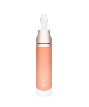 Entdecken Sie den luxuriösen LA MER Face The Lip Volumiser in Sheer Coral, einen tiefenpflegenden Gloss, der dafür entwickelt wurde, Ihre Lippen zu betonen und zu voluminisieren. Angereichert mit dem charakteristischen Miracle Broth von LA MER, bietet diese Formel nicht nur Feuchtigkeit, sondern glättet auch feine Linien und sorgt dafür, dass Ihre Lippen weich und geschmeidig bleiben. Der einzigartige Plumping Renewal Complex liefert meeresbasiertes Kollagen für ein natürlich volleres Aussehen, während der glänzende Finish Ihre Lippen unwiderstehlich üppig erscheinen lässt. Für beste Ergebnisse tagsüber auftragen, um Feuchtigkeit und Volumen zu erhalten.