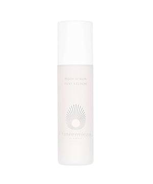 Experience the transformative power of the Omorovicza Budapest Body Serum, designed to elevate your skincare routine. This innovative serum goes beyond hydration, enhancing skin texture and tone while providing lasting moisture. Enriched with Icelandic microalgae, it combats loss of elasticity, visibly firming your skin. Kakadu Plum Extract protects against oxidative stress, and a Ceramide Complex ensures optimal moisture retention. Key benefits include instant hydration, improved texture, and enhanced firmness. For best results, apply to clean skin after showering.