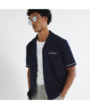 Regular fit, Collared, Small notch lapels, Embroidered back and front graphic, Buttoned fastening, Short sleevesAbout the brandFASHION IS OUR DNARiver Island is an icon of the British high street. Inspired by the latest trends and our heritage style archives, we've been serving style and leading trends for over sixty years.We make fashion for real people with real lives, who want to look real good. Because life's a celebration - let's dress for it.