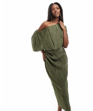 Dresses by ASOS DESIGN Best dressed: secured Off-shoulder style Fitted waist Kick split Regular fitSold By: Asos