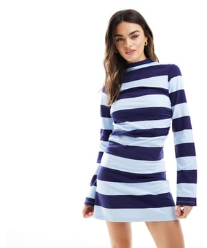 Dresses by ASOS DESIGN Low effort, high reward High neck Long sleeves Cinched waist Regular fitSold By: Asos