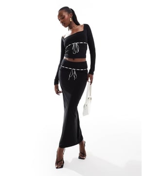 Skirts by Kaiia Part of a co-ord set Top sold separately High rise Elasticated waistband Bow detail Regular fitSold By: Asos