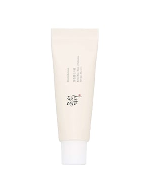 Discover the Beauty of Joseon Rice Sunscreen, a lightweight and non-greasy formula packed with 30% Rice Extract and prebiotics. This organic sunscreen offers SPF50+ PA++++ protection, ensuring your skin stays shielded from harmful UV rays. Its quick-absorbing texture leaves no white cast, providing a radiant and hydrated finish that feels just like a soothing moisturiser. Perfect for all skin types, this cruelty-free sunscreen not only protects but also nourishes your skin, making it an essential addition to your daily skincare routine.