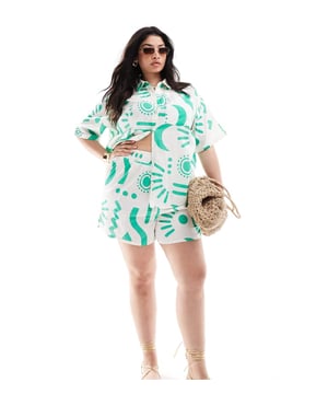 Shorts by Yours Part of a co-ord set Shirt sold separately All-over print Elasticated waistband Regular fitSold By: Asos