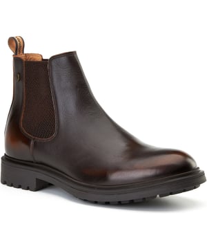 Schlank und stilvoll, präsentiert sich der Roebuck Chelsea Boot mit designer Lederoberflächen in einem einzigartigen 'Rub-off'-Finish, einem Nylon-Anziehhilfe und einem elastischen Einsatz für einen einfachen Einstieg. Mit einer genoppten Gummisohle und einer Ortholite-Innensohle vereinen sich Komfort und Langlebigkeit.
