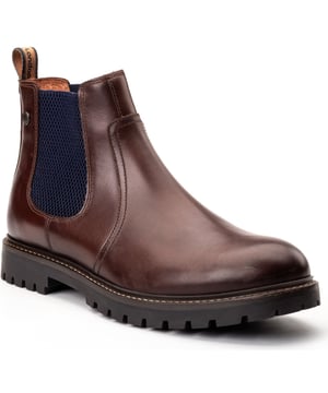 Klassisches Chelsea, robustes Upgrade. Der Zinc Boot verfügt über hochwertige Pull-Up-Leder, einen elastischen Gummieinsatz und eine Nylon-Zuglasche für einfaches Anziehen. Eine profilierte Gummisohle sorgt für Halt, während die Ortholite-Innensohle für Komfort sorgt. Smart, robust, mühelos.