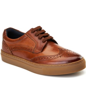 Clapton by Base London blends sharp style with laid-back vibes. Crafted with sleek leather uppers, brogue detailing, and a rubber cupsole, it's a go-to for smart casual looks. Plus, Ortholite cushioning keeps you comfortable all day long.
