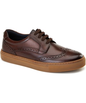 Clapton by Base London blends sharp style with laid-back vibes. Crafted with sleek leather uppers, brogue detailing, and a rubber cupsole, it's a go-to for smart casual looks. Plus, Ortholite cushioning keeps you comfortable all day long.