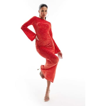 Dresses by ASOS DESIGN Let's hear it for the dress All-over pattern Round neck Long sleeves Scoop back Regular fitSold By: Asos