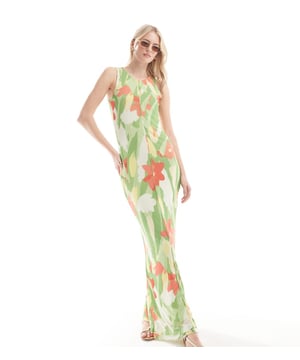 Dresses by Vero Moda Tall Coming soon to your IG feed Floral design Round neck Sleeveless style Slim fitSold By: Asos