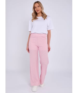 Onze Roze Elastische taillebroek met textuur is moeiteloos stijlvol en comfortabel en perfect voor elke gelegenheid. Het flatterende uitlopende ontwerp en de elastische taille zorgen voor een chique en gemakkelijke pasvorm, terwijl de geweven stof een vleugje verfijning toevoegt. Verfraai je garderobe met deze veelzijdige broek.