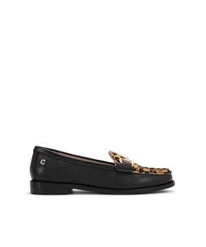 This Carvela Snap is a slip-on loafer crafted from a black leather with leopard printed toe. The gold tone horsebit detail sits across the toe of the shoe. There is a small gold tone Icon C at the outer heel.