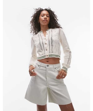 Jumpers & Cardigans by Topshop This is Topshop Crew neck Long sleeves Button packet Contrast tipping Cropped length Regular fitSold By: Asos
