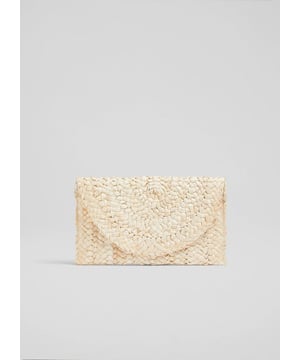 With a chic, artisal feel, our new Dove clutch is an essential summer style. Crafted from tural woven straw, it's a slim, envelope style with a curved front that fastens with a popper, and it has a cotton lining with a slip pocket. Born to be worn with a sundress, as well as shorts and tees alike.