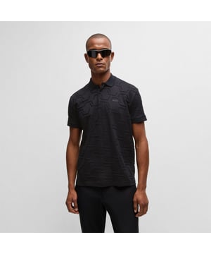 Heren BOSS Paddy Hexaquilt Relaxed Fit Poloshirt in Quilted Gemerceriseerd Katoen in zwartEen luxueus zacht poloshirt gemaakt van gemerceriseerd katoen. Dit relaxed-fit poloshirt van BOSS Menswear is afgewerkt met een platte gebreide kraag en manchetten. Een ton-sur-ton logo zorgt voor een geraffineerde afwerking.- Relaxed fit- Platgebreide kraag- Aantal knopen: 3- Korte mouwen- Platgebreide manchetten- Standaardlengte- 100% Katoen.  Machinewasbaar.- Ref: 50533239-001