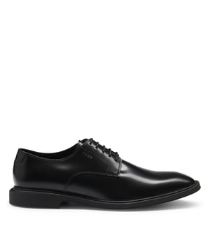 Mens HUGO Gryff Polished-Leather Derby Shoes with logo detail in blackVersatile Derby shoes by HUGO. Featuring an embossed logo on the topline  this pair is crafted in polished leather with a contemporary toe shape.  - Sole: Other material- Fully lined- Laces- Packaging: Box- Upper material: 100% Cow leather.  Lining: 50% Polyurethane  50% Polyester - 95% Polyester  5% Polyurethane.  Sole: 100% Thermoplastic polyurethane.  Innersole: 100% Polyurethane.- Ref: 50522984-001