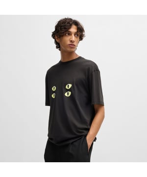 Mens HUGO Dombreo Relaxed Fit T-Shirt with print in blackA relaxed-fit T-shirt with a new-season cat-eye print by HUGO. This short-sleeved top is crafted in soft and breathable cotton jersey.- Relaxed fit.- Round neck.- Short sleeves.- Cat-eye graphic print on front.- 100% Cotton.  Machine washable- Ref: 50530203-001
