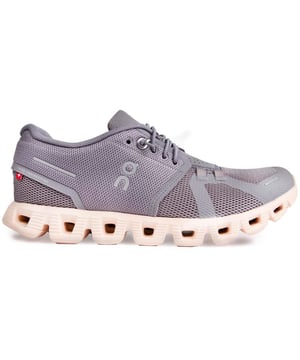 The On Cloud 5 women's running shoe is a premium sport trainer, that combines style and performance. Constructed with a superior upper, these grey, vegan trainers feature the famous zero-gravity foam cushioning sole technology, a 4D outsole for maximum comfort and reflective branding. The women's On Clouds make you feel like you're walking on clouds, so you'll keep on running and running with that zero-gravity feeling.