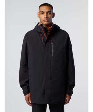 Til uw woon-werkverkeer in de ochtend naar een hoger niveau met een naadloze mix van stijl en functionaliteit. Onze iconische Commuter Trench heeft een rekbare drielaagse waterdichte constructie, met gerecycled polyester en ongevoerd voor een licht gevoel en een nog lichtere voetafdruk. Uitgerust met twee gelijmde veiligheidsvakken aan de binnenkant voor je telefoon, portemonnee en andere benodigdheden.