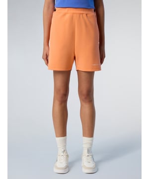 Sportlich, aber stilvoll. Diese Tech-Fleece-Shorts bestehen aus einer schweißableitenden Modalmischung und verfügen über einen breiten elastischen Bund mit zwei Knebelverstellern für maximalen Halt und die perfekte Passform. In den geräumigen Leistentaschen haben Sie kleine Utensilien griffbereit.