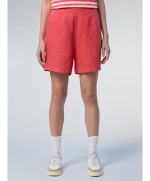 Schick, luftig und mühelos. Diese Shorts mit elegantem hohem Bund sind aus European Flax™ gefertigt: zertifizierte gentechnikfreie Fasern, die in Europa ohne Bewässerung angebaut werden. Abnäher auf der Vorderseite und ein Gummizug auf der Rückseite sorgen für die perfekte Balance zwischen smart und bequem.