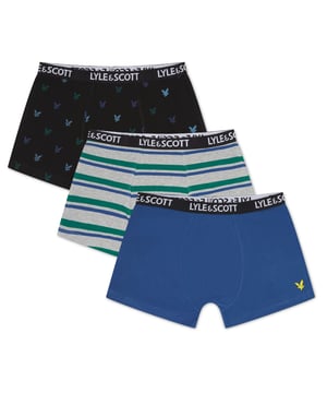 Lyle and Scott 3-pack gemengde zwembroek.- Elastische tailleband.- Vetgedrukte handtekening in taille.- Geborduurd logodetail.- Zachte katoenmix met extra stretch.- 95% Katoen, 5% Elastaan. Ref: DARRYL116.