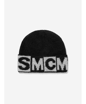 Introducing the exclusive Kids Logo Beanie Hat in Black by Stella McCartney for AW2024, a sophisticated addition to any young trendsetter's collection. Luxurious Comfort Crafted from premium fabrics ensuring warmth softness. Iconic Branding Features Stella McCartneys signature logo for a touch of luxury. Versatile Design Perfect for both boys and girls, making it an ideal unisex accessory. Style Essential Sleek black colour complements any outfit with elegance. Elevate your child's fashion with this stylish must-have! Order now.