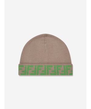 Introducing the Kids FF Logo Reversible Beanie in Beige, an extravagant designer item brought to you by Fendi. This Unisex italian Beanie is perfect for Ski impressively combining comfort and style. It has a few salient features Province of Origin Artfully sewn with refined craftsmanship in Italy, embodying durability for extended use. Up-to-the-minute Design The captivating and modern print boosts the beanie's charm, making it an absolute spotlight stealer. Cosy and Comfy Fabric Utilizing premium material, this beanie assures unparalleled comfort for your youngster's daily escapades. revitalise your child's style with the Kids FF Logo Reversible Beanie. Order today and let them showcase their distinct fashion.